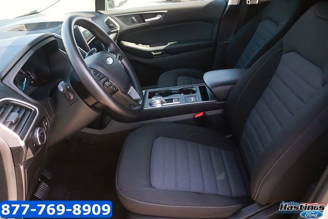 Certified 2024 Ford Edge SE w/ Black Appearance Package image 12