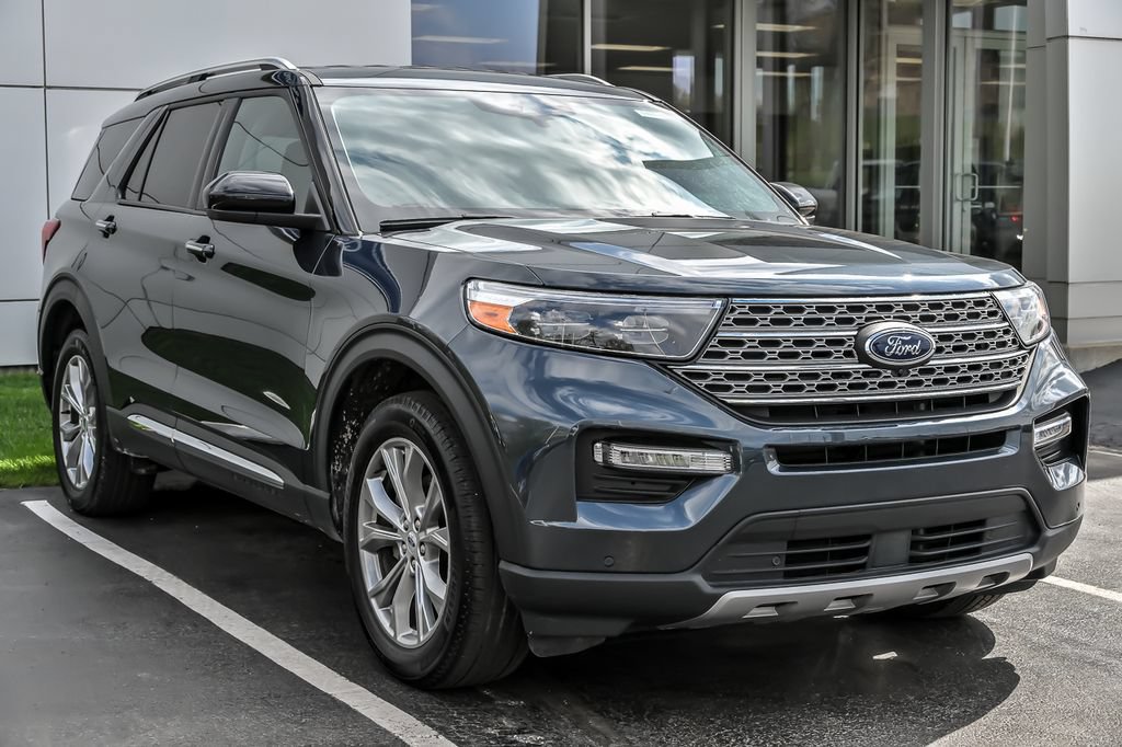Certified 2023 Ford Explorer Limited AWD/4WD image 12