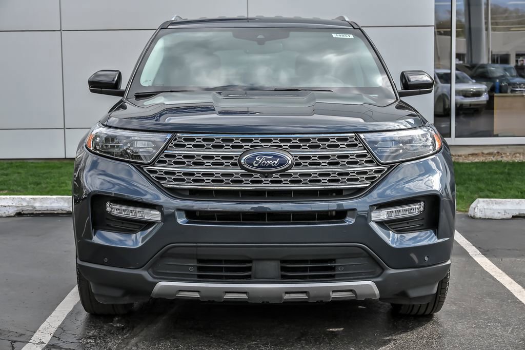 Certified 2023 Ford Explorer Limited AWD/4WD image 12