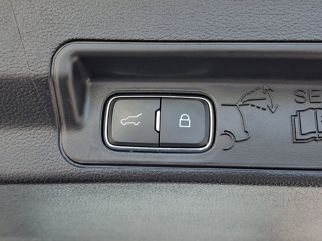 Certified 2025 Ford Explorer ST AWD/4WD image 30