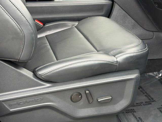 Certified 2025 Ford Expedition Platinum image 33