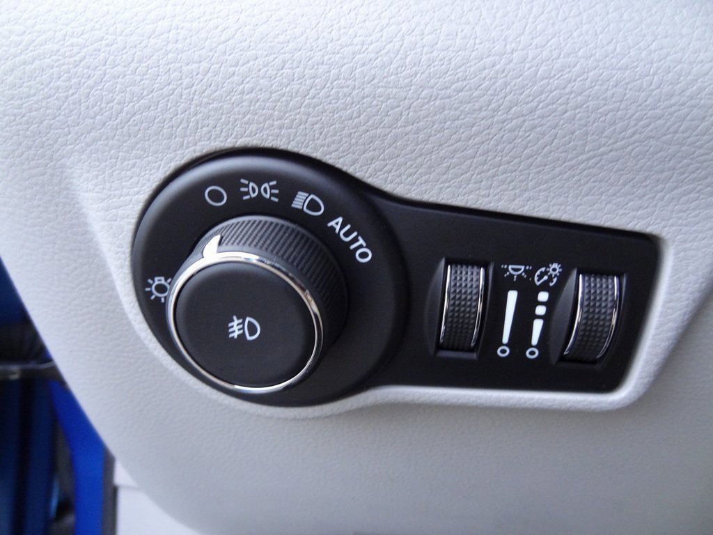 Used 2022 Jeep Compass Latitude w/ Convenience Group image 20