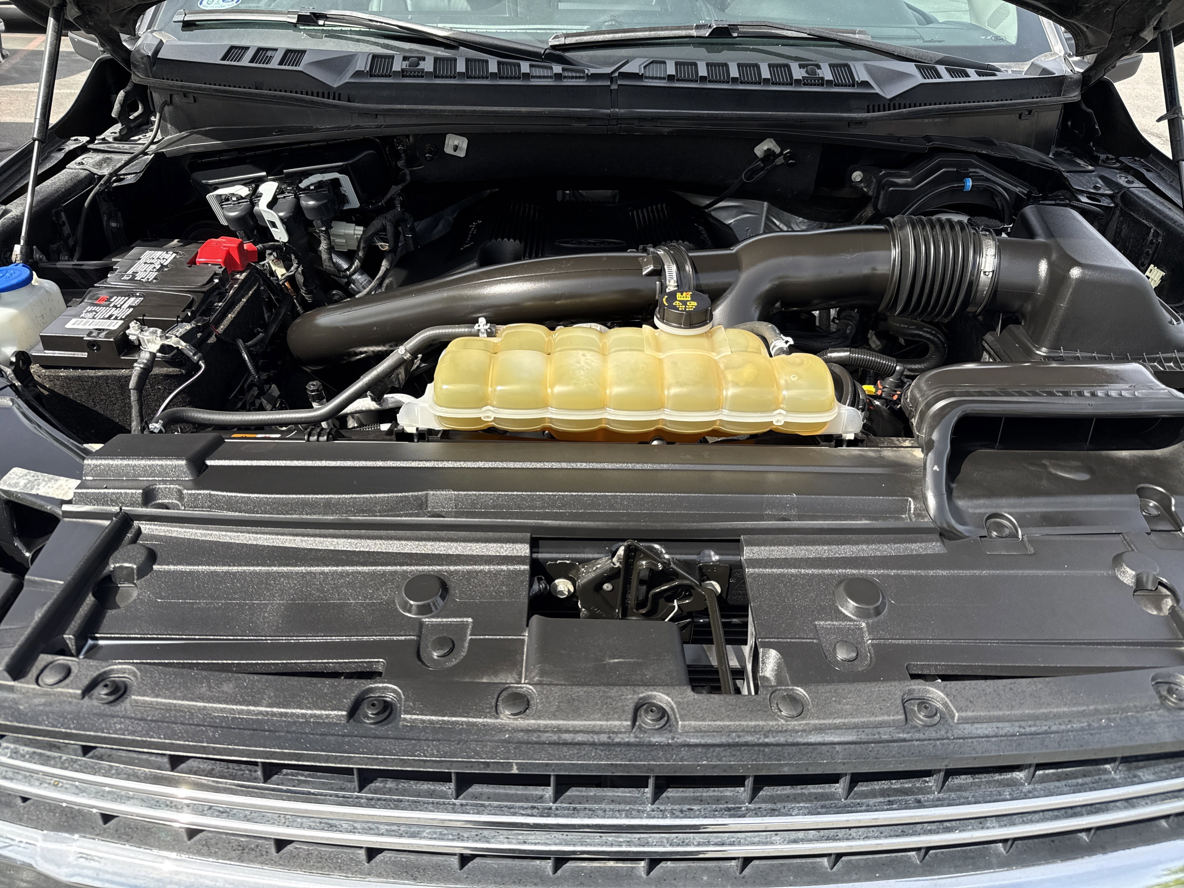 Certified 2020 Ford F150 Lariat w/ Equipment Group 501A Mid AWD/4WD image 31