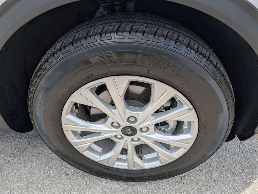 Certified 2025 Ford Escape Active FWD image 30