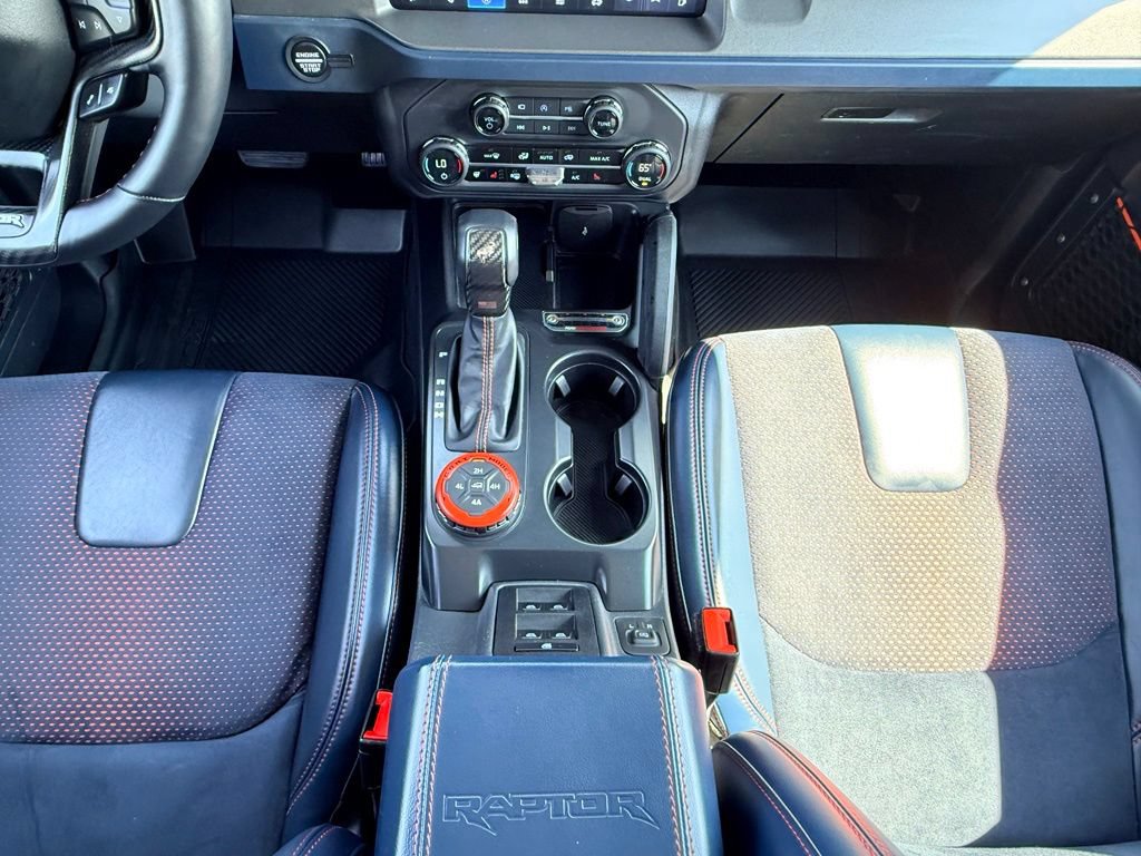 Certified 2025 Ford Bronco Raptor w/ Interior Carbon Fiber Pack AWD/4WD image 15