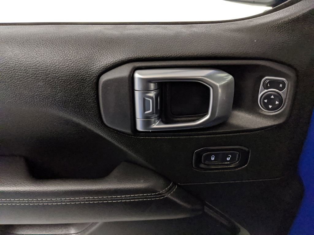 Used 2021 Jeep Wrangler Unlimited Sahara w/ Cold Weather Group image 15