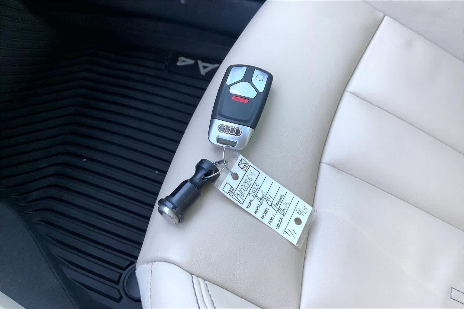 Used 2023 Audi A4 2.0T Premium w/ Convenience Package AWD/4WD image 15