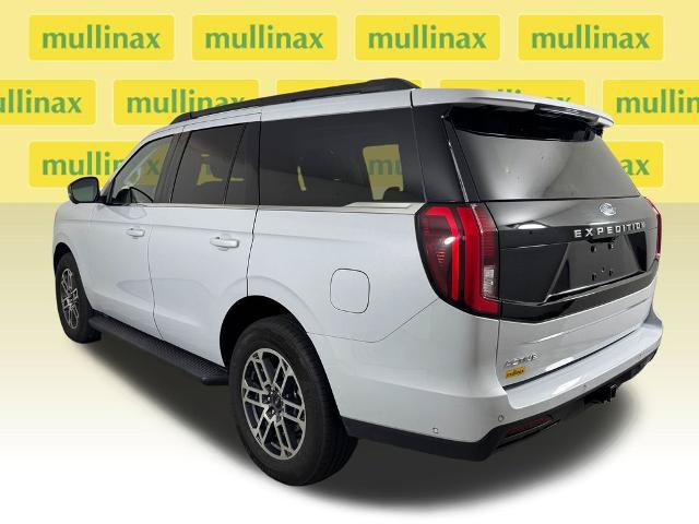 Certified 2025 Ford Expedition Active RWD image 6