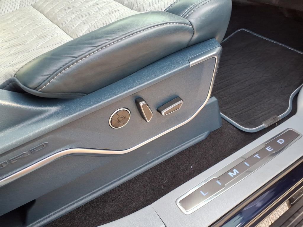 Certified 2022 Ford F150 Limited AWD/4WD image 11