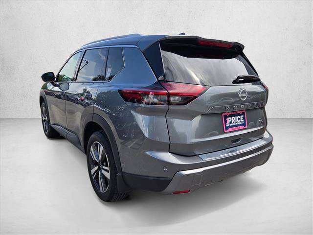 Used 2025 Nissan Rogue SL FWD image 7