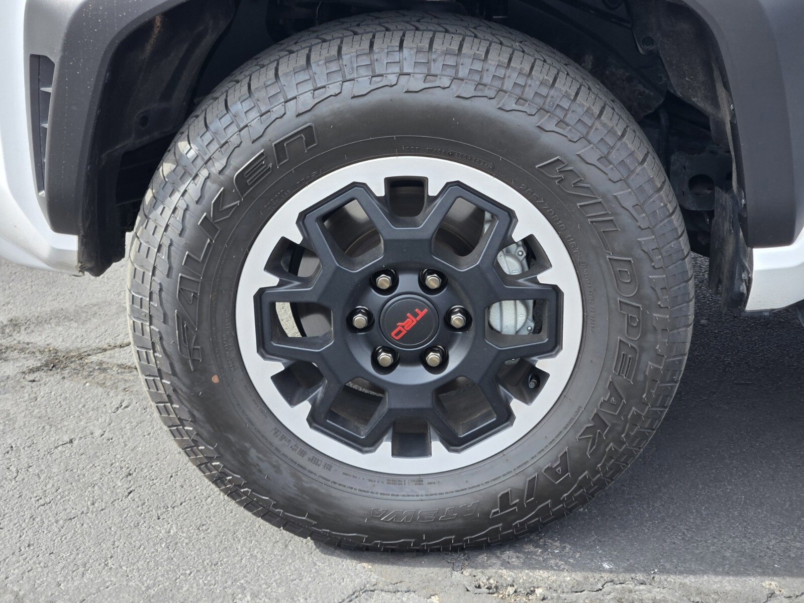 Used 2025 Toyota 4Runner TRD Off-Road Premium image 9