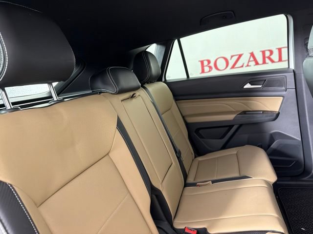 Used 2021 Volkswagen Atlas Cross Sport SE FWD image 18