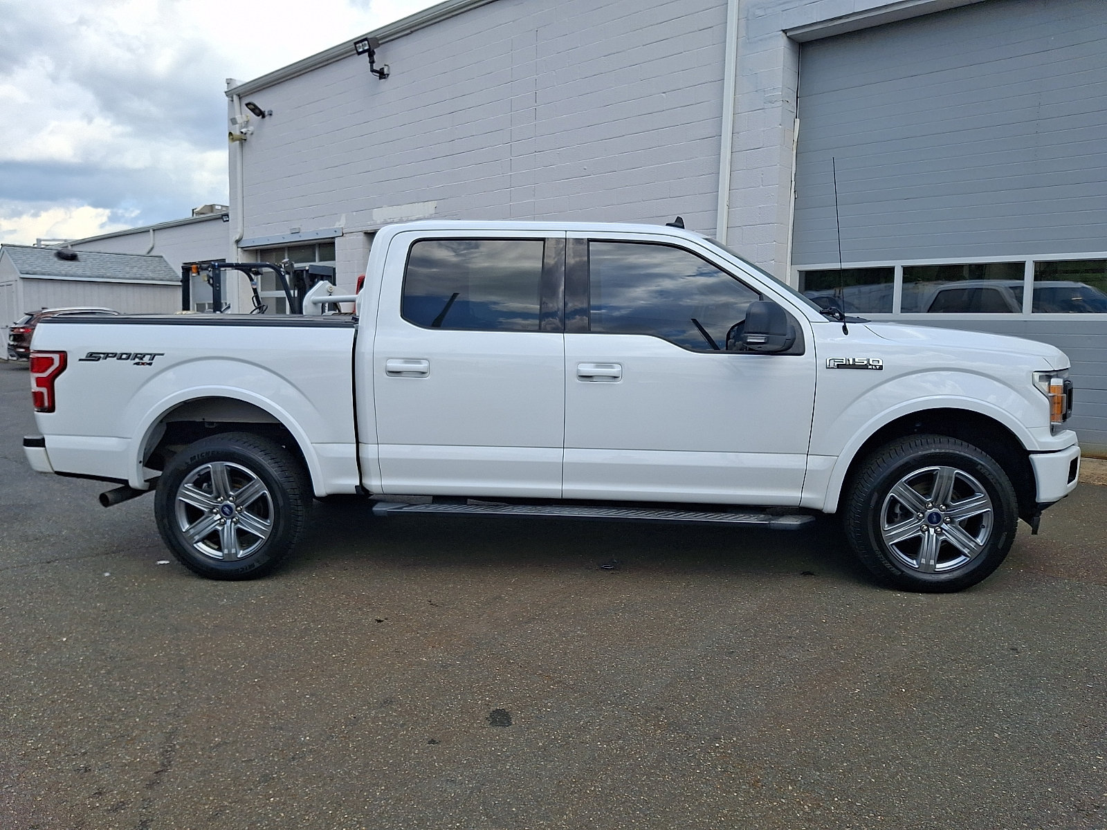 Certified 2019 Ford F150 XLT w/ Equipment Group 302A Luxury AWD/4WD image 12