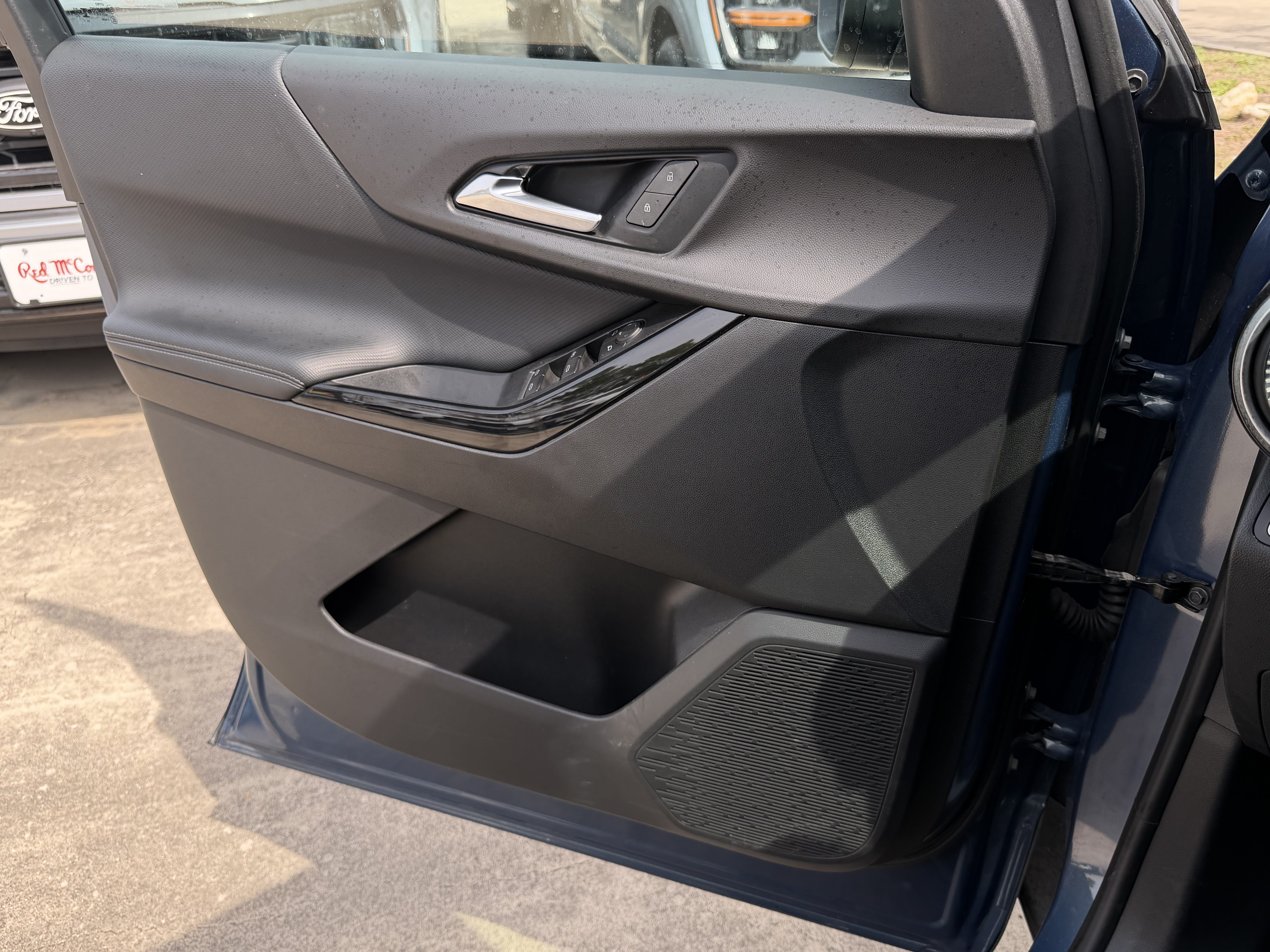 Used 2025 Chevrolet Equinox LT FWD image 21