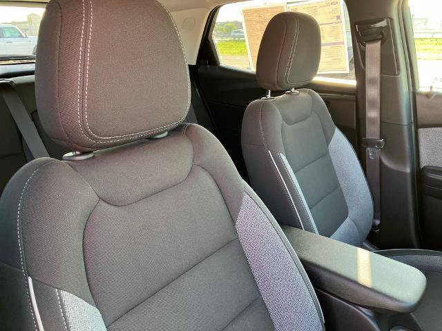 Used 2025 Chevrolet TrailBlazer LT w/ Convenience Package AWD/4WD image 19