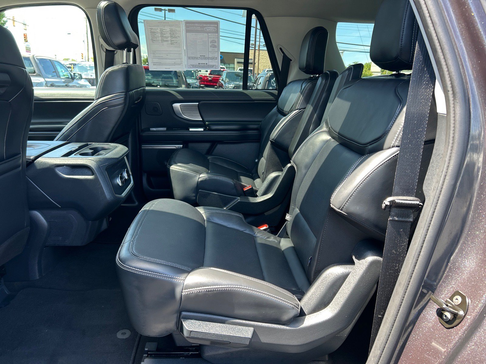 Certified 2025 Ford Expedition Max Platinum w/ Driver's Package AWD/4WD image 9