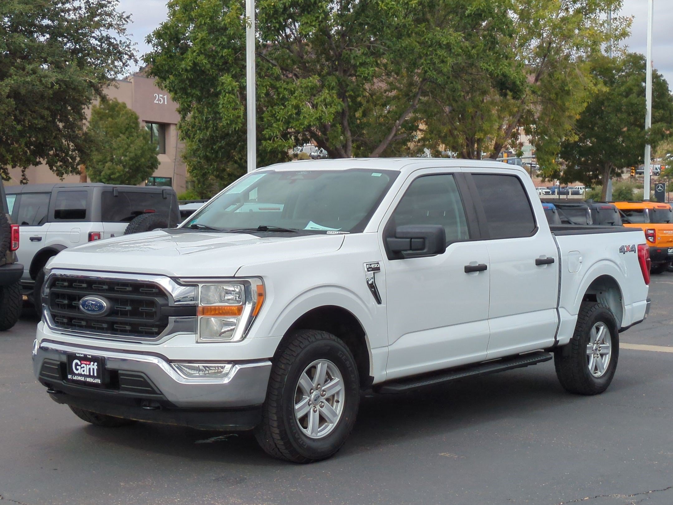 Certified 2022 Ford F150 XLT w/ Trailer Tow Package AWD/4WD image 10