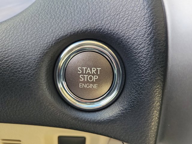 Used 2023 Lexus GX 460 Premium w/ Accessory Package image 30