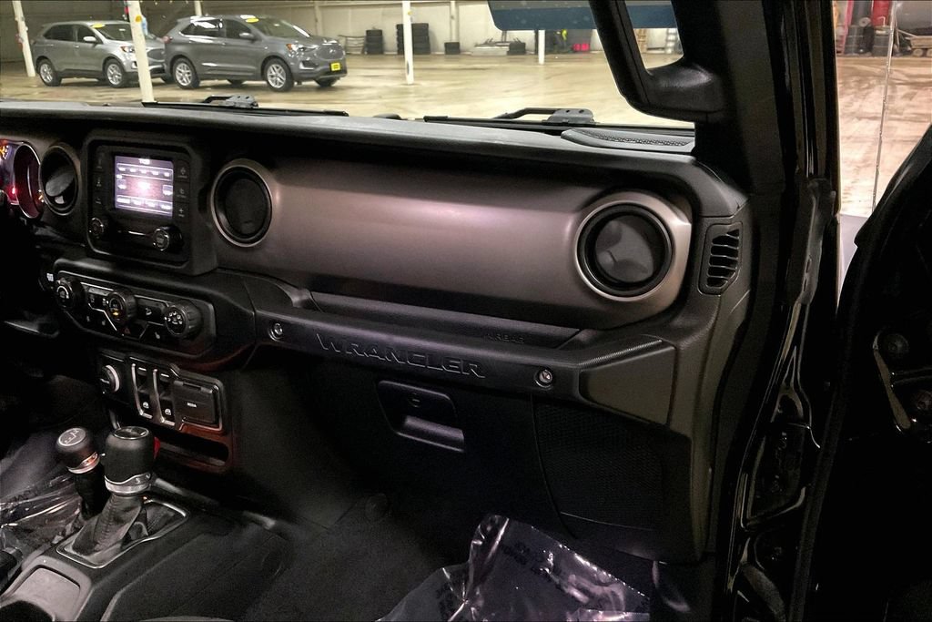 Used 2020 Jeep Wrangler Sport AWD/4WD image 15