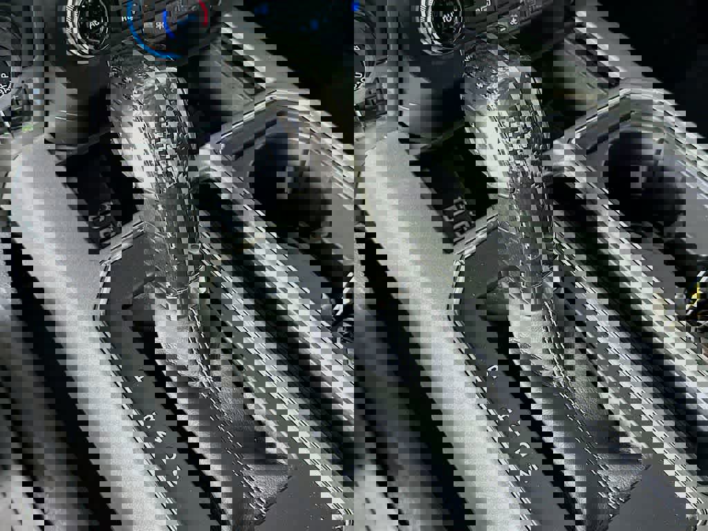 Certified 2019 Ford F150 Raptor w/ Equipment Group 802A Luxury image 21