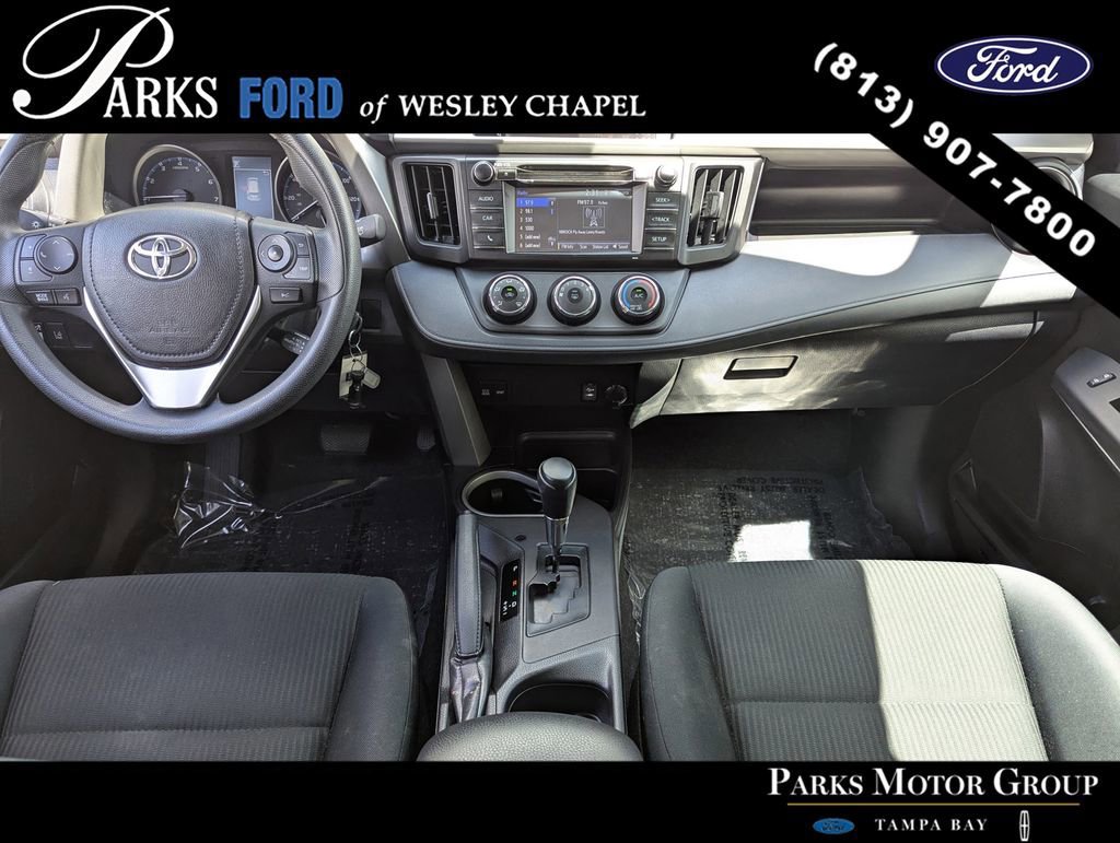 Used 2017 Toyota RAV4 LE image 10