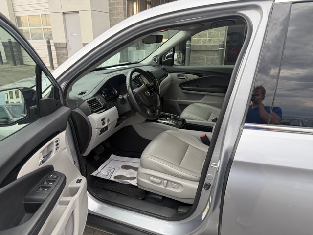 Used 2019 Honda Pilot Touring image 24