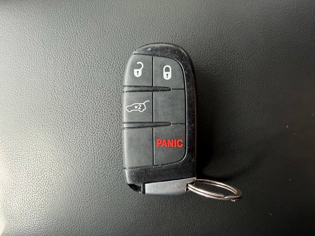 Used 2020 Jeep Grand Cherokee Laredo w/ Laredo X Package AWD/4WD image 26