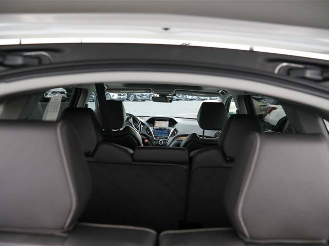 Used 2020 Acura MDX w/ Technology Package AWD/4WD image 16
