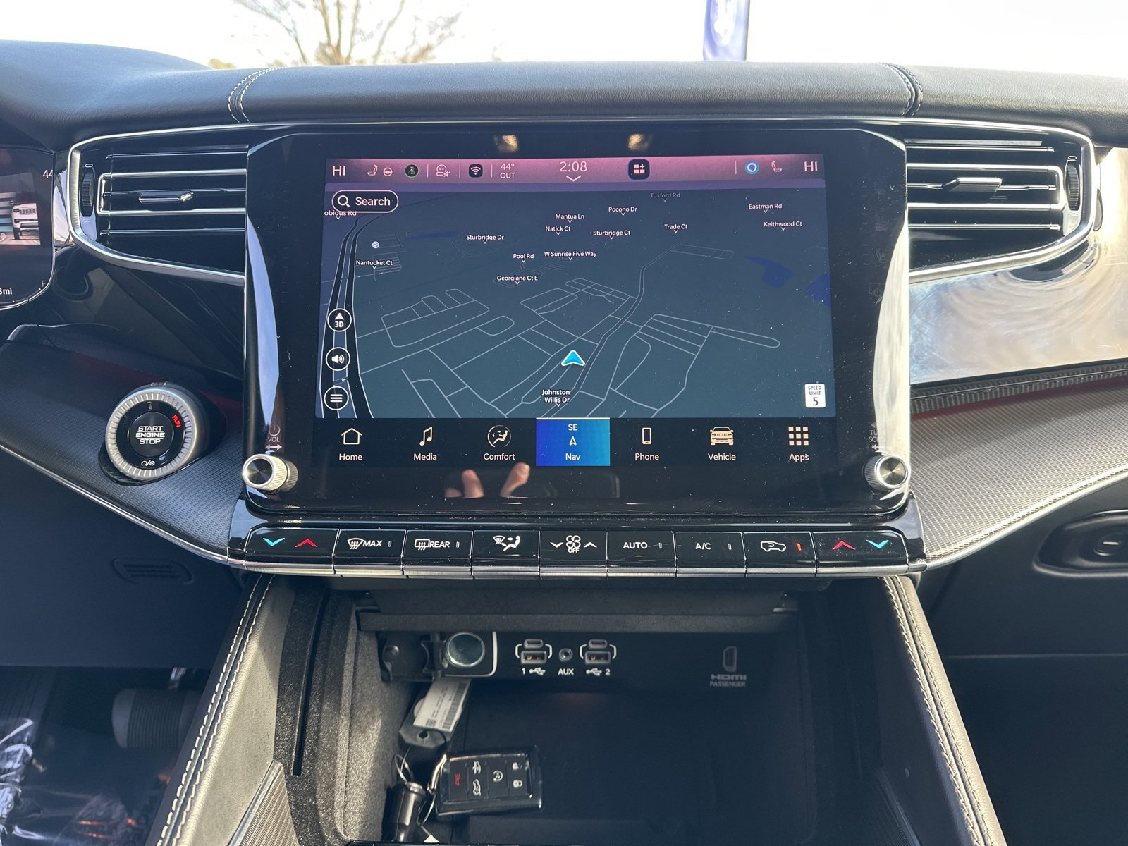 Used 2024 Jeep Grand Wagoneer Series II w/ Quick Order Packagew 28T image 5