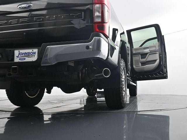 Certified 2022 Ford F250 XLT w/ XLT Premium Package AWD/4WD image 40