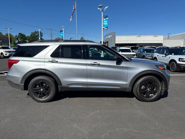 Certified 2022 Ford Explorer XLT w/ Class IV Trailer Tow Package AWD/4WD image 11