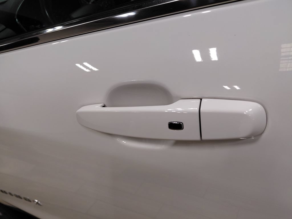Used 2021 Chevrolet Equinox LT AWD/4WD image 9