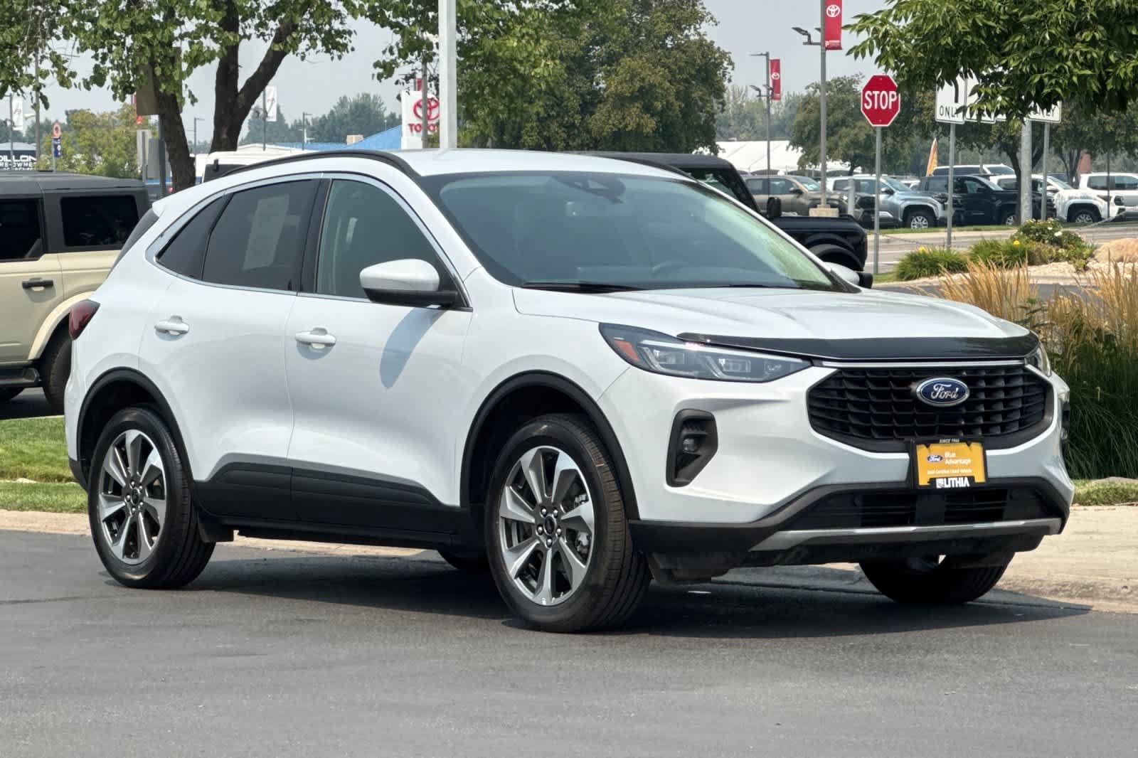 Certified 2025 Ford Escape Platinum AWD/4WD image 9
