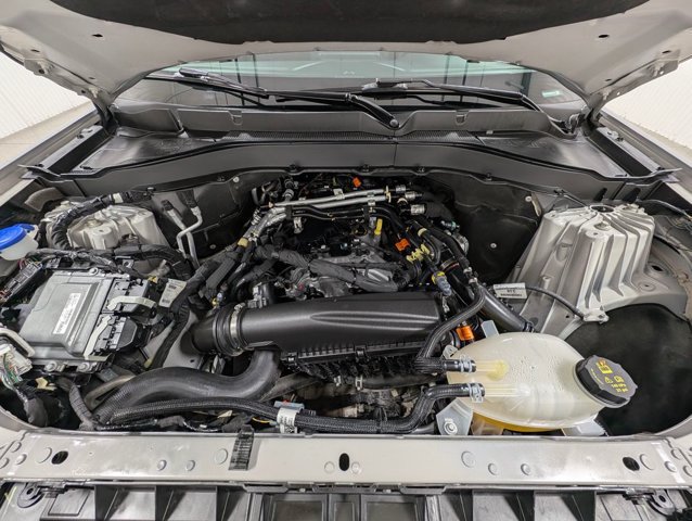 Certified 2025 Ford Explorer Active AWD/4WD image 29