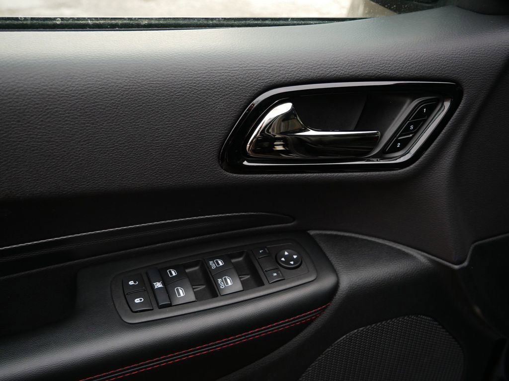 Used 2025 Dodge Durango GT AWD/4WD image 16
