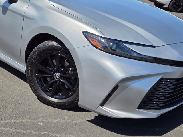 Used 2025 Toyota Camry LE FWD image 9