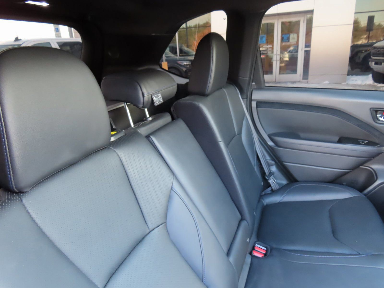 Used 2025 Subaru Forester Limited w/ Popular Package image 35