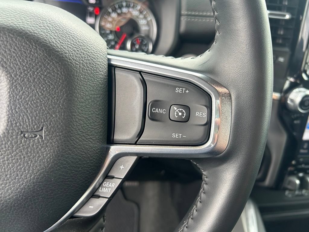 Used 2023 RAM 1500 Laramie AWD/4WD image 14