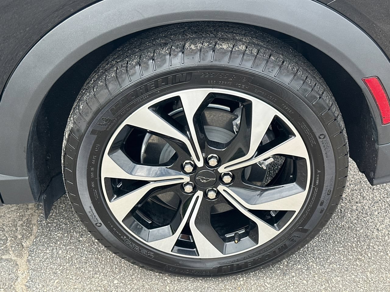 Certified 2025 Ford Mustang Mach-E Select RWD image 22