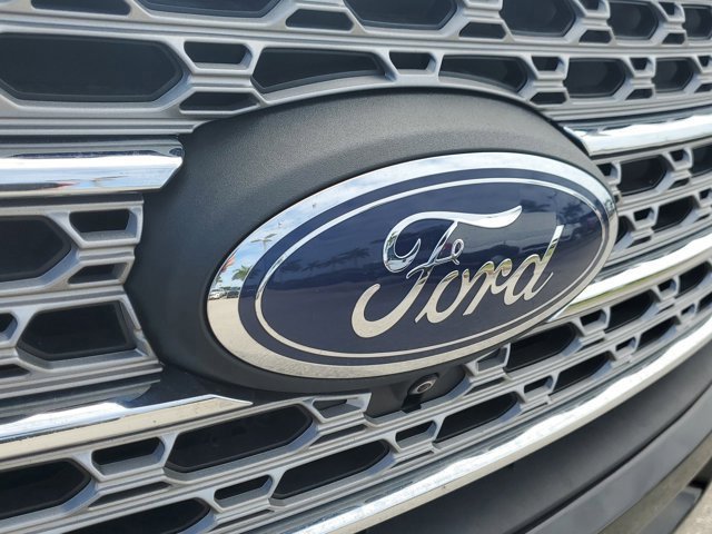 Certified 2023 Ford Explorer Limited w/ Equipment Group 301A image 7