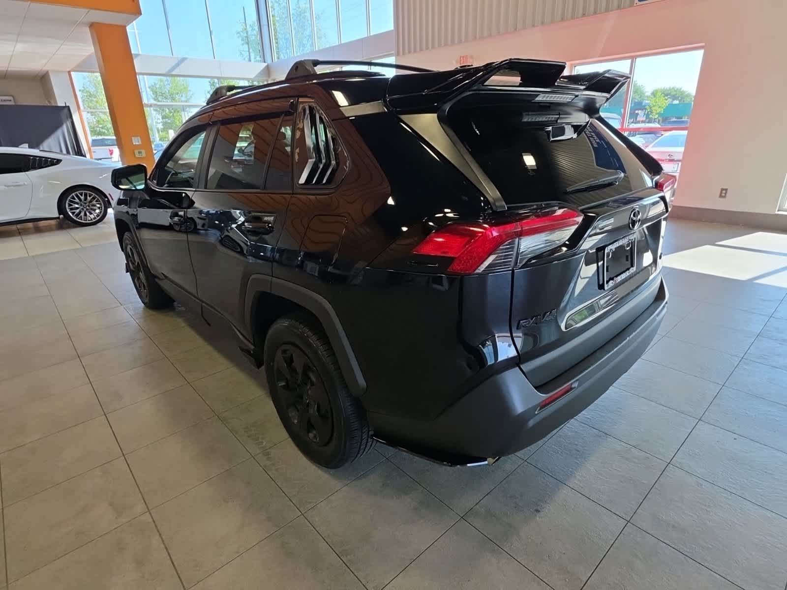 Used 2020 Toyota RAV4 LE w/ All Weather Liner Package AWD/4WD image 15