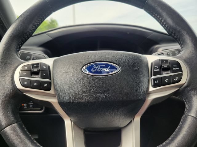 Certified 2023 Ford Explorer Limited w/ Limited Technology Package AWD/4WD image 11
