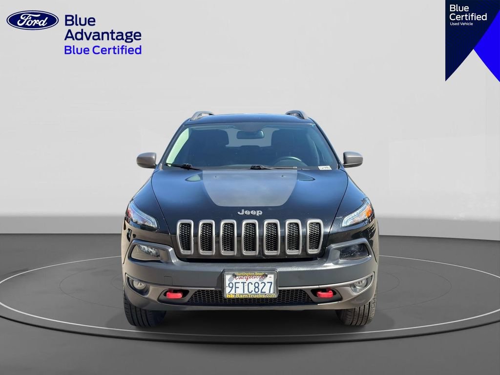 Used 2017 Jeep Cherokee Trailhawk AWD/4WD image 3