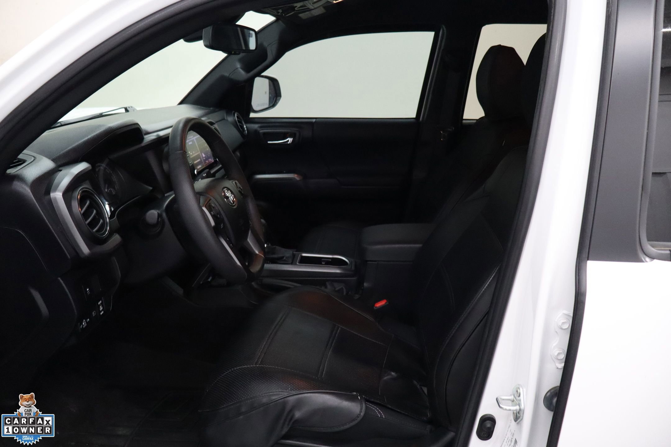 Used 2023 Toyota Tacoma TRD Off-Road w/ Technology Package image 30