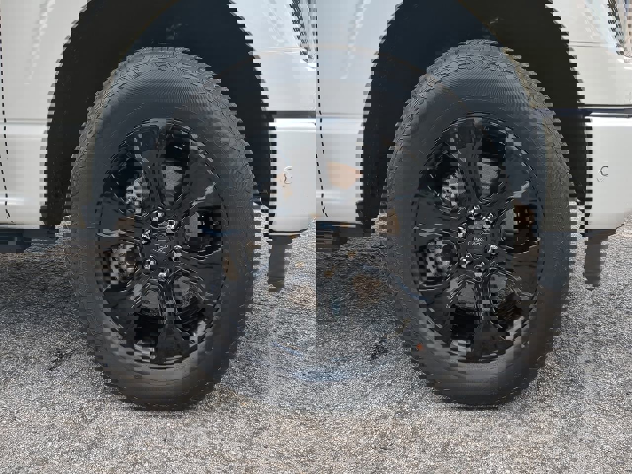 Certified 2023 Ford F150 Platinum w/ Equipment Group 701A High AWD/4WD image 9