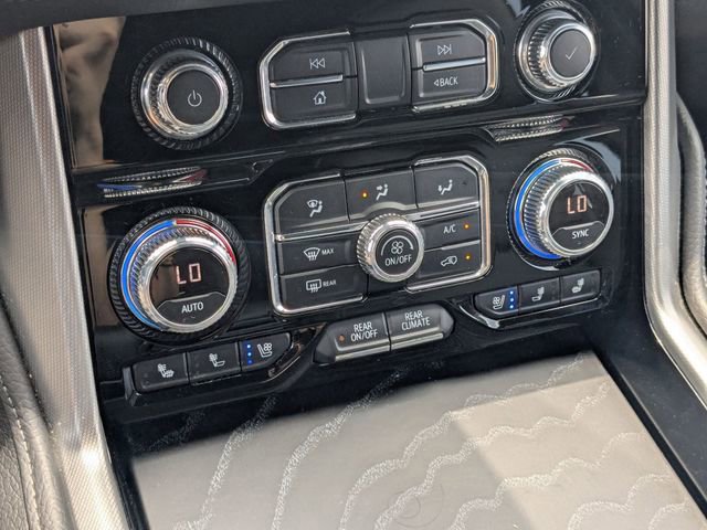 Used 2023 GMC Yukon Denali image 18