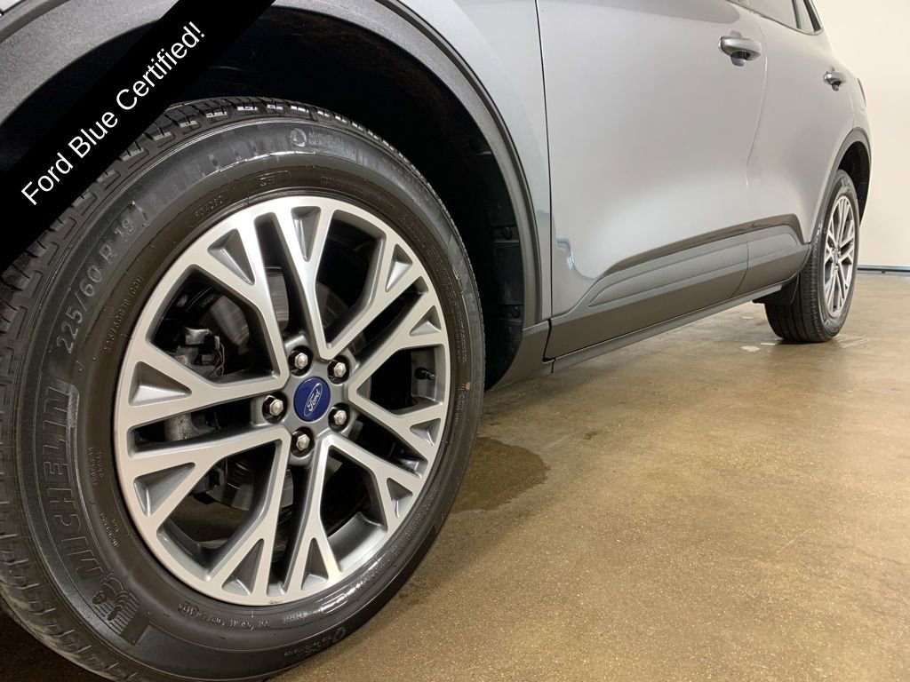 Certified 2022 Ford Escape SEL AWD/4WD image 2