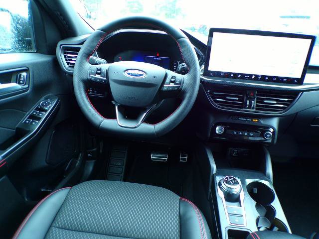 Certified 2024 Ford Escape ST-Line w/ Tech Pack #1 AWD/4WD image 16