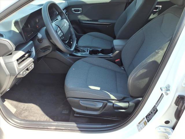 Used 2025 Kia K4 FWD image 9