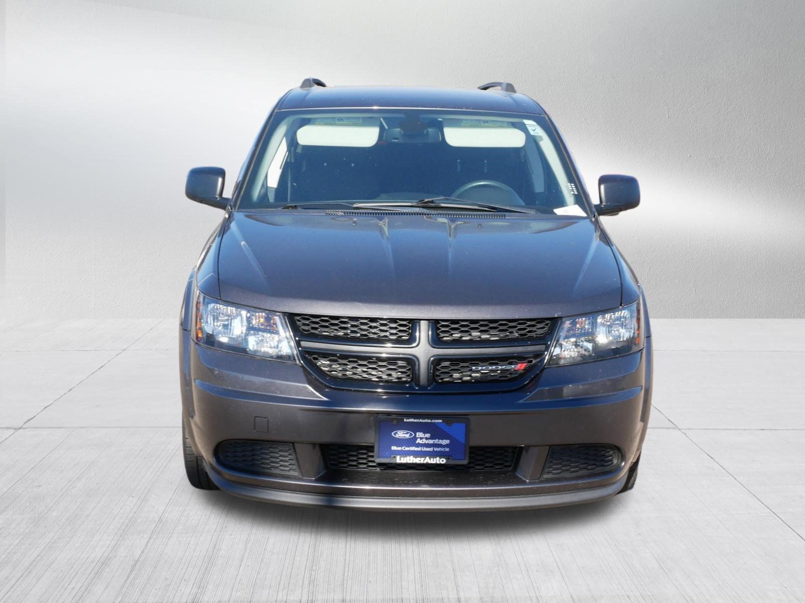 Used 2020 Dodge Journey SE w/ Blacktop Package FWD image 2
